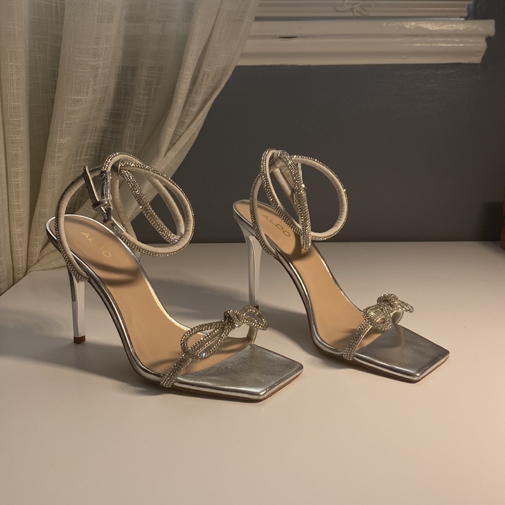 Aldo Rhinestone Bow Heels - Picture 4 of 5